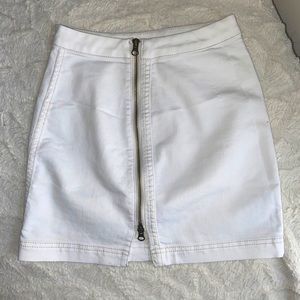 white mini skirt with zipper